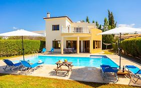 Villa Tsikkos Tessera